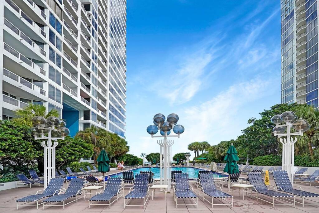 Appartement Make It Happen! Brand New With Amazing Water Views à Miami Extérieur photo